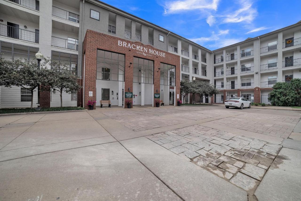 Frontdesk Bracken House Apts North Shore بيتسبرغ المظهر الخارجي الصورة